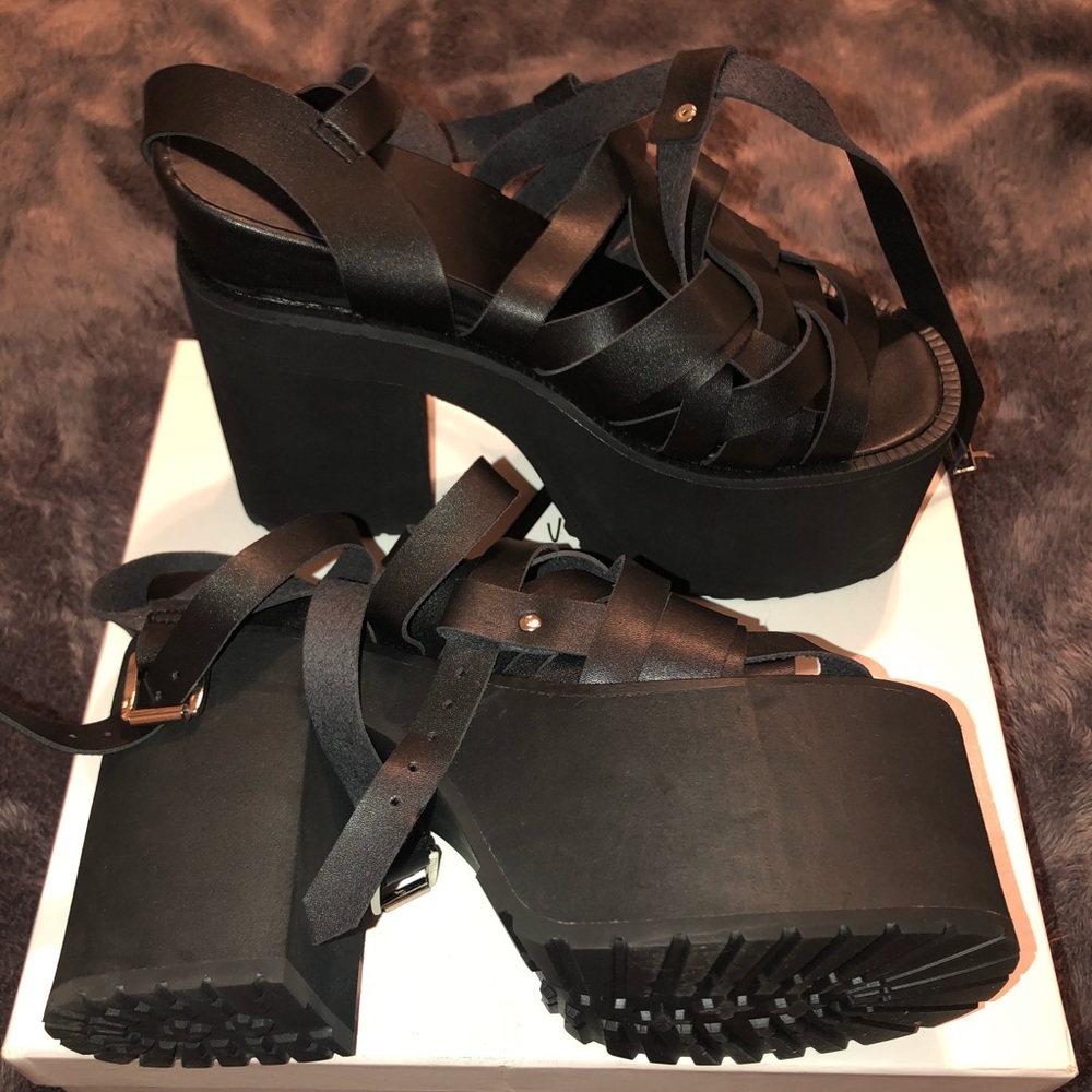 UNIF Julian Platform Boot Woman’s EU39/US 9